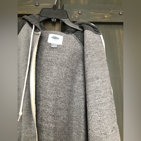 Old Navy Men’s grey sweatshirt size S - Picture 5 of 7